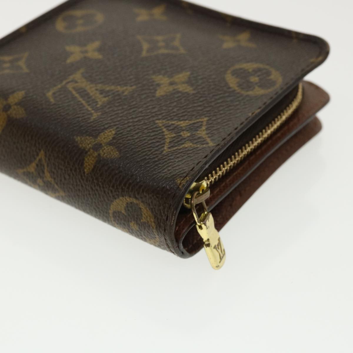 LOUIS VUITTON Monogram Compact zip Wallet M61667 LV 31500