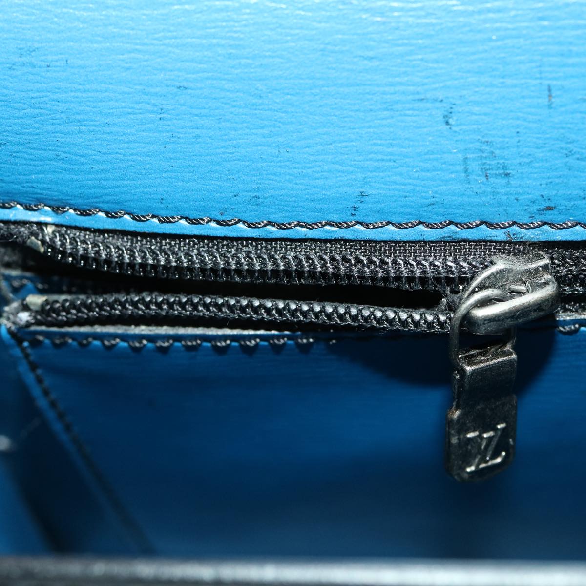 LOUIS VUITTON Epi Arsch Shoulder Bag 2Way clutch Blue M52575 LV 31721