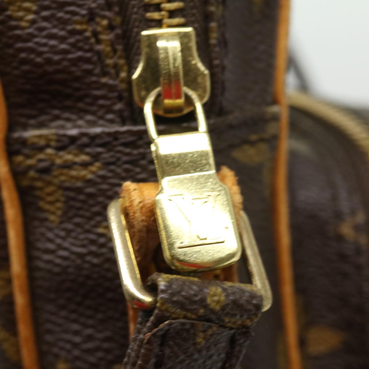 LOUIS VUITTON Monogram Amazon Shoulder Bag M45236 LV 31800