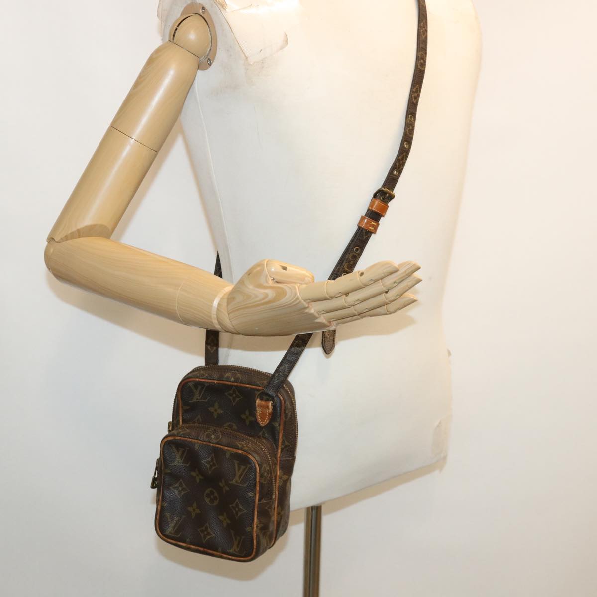 LOUIS VUITTON Monogram Mini Amazon Shoulder Bag M45238 LV 32265
