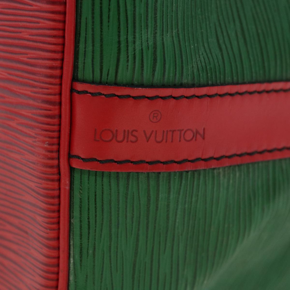 LOUIS VUITTON Epi Petit Noe Bicolor Shoulder Bag Green Red M44147 LV 32346