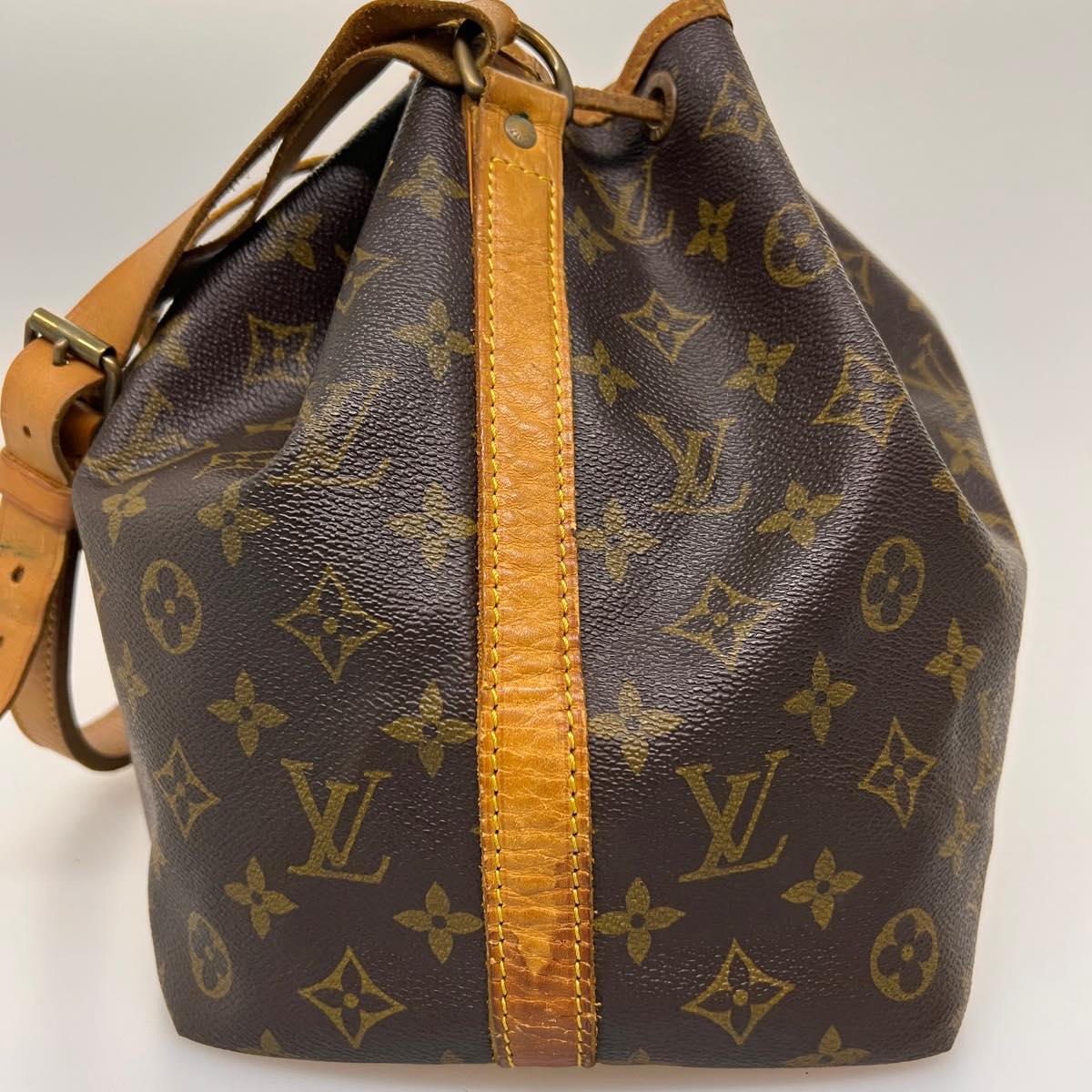 LOUIS VUITTON Monogram Petit Noe Shoulder Bag M42226 LV 32428