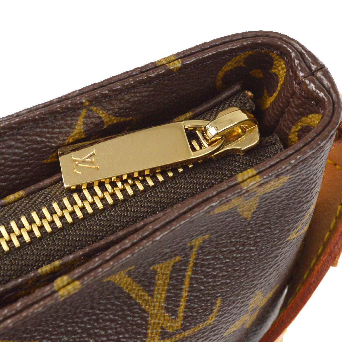 Louis Vuitton 2004 Trotteur Monogram M51240