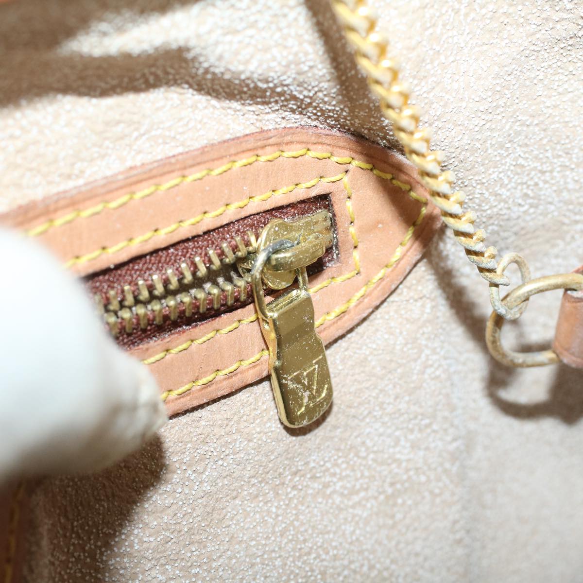 LOUIS VUITTON Monogram Bucket GM Shoulder Bag M42236 LV 32734