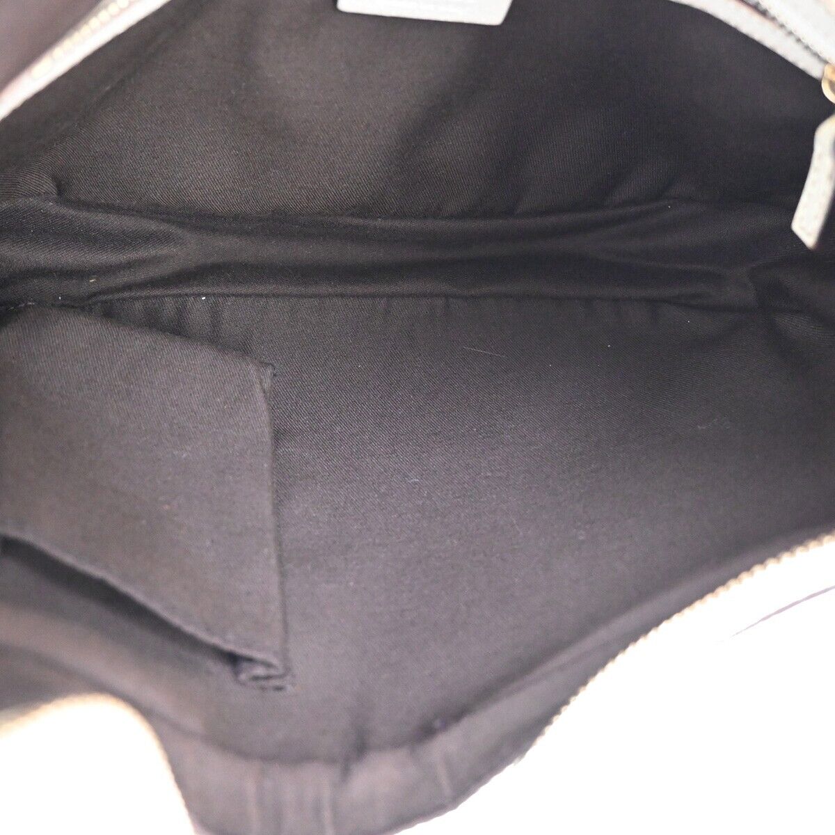 Gucci Gg Canvas  Canvas Handbag ()