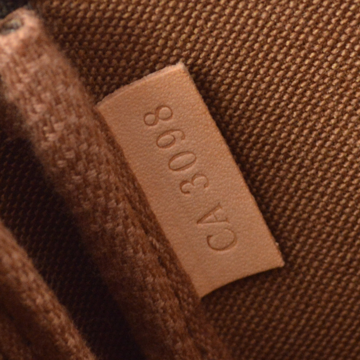 Louis Vuitton 2008 Monogram Rose Pochette Accessoires M48615