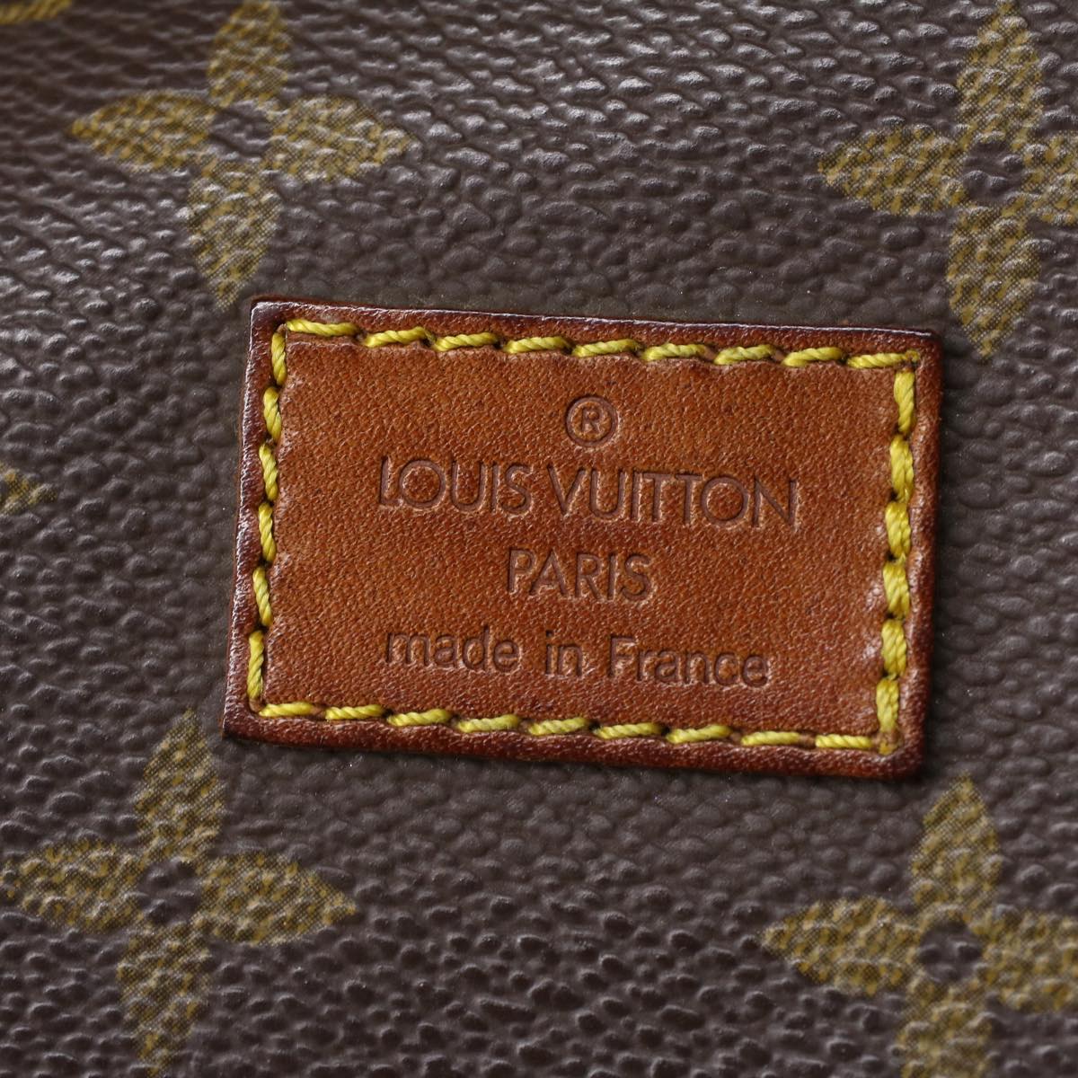 LOUIS VUITTON Monogram Saumur 30 Shoulder Bag M42256 LV 33016