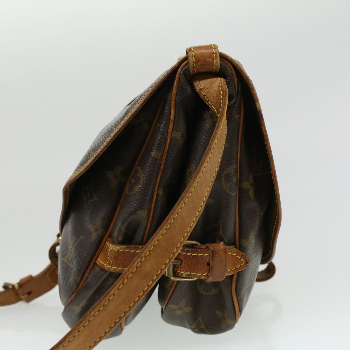 LOUIS VUITTON Monogram Saumur 30 Shoulder Bag M42256 LV 33016