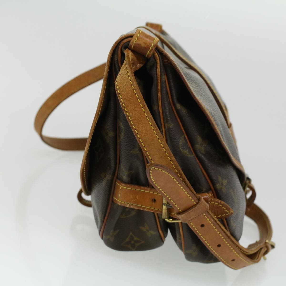 LOUIS VUITTON Monogram Saumur 30 Shoulder Bag M42256 LV 33016