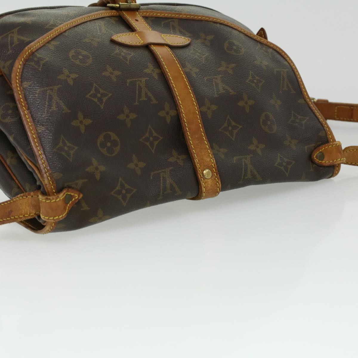 LOUIS VUITTON Monogram Saumur 30 Shoulder Bag M42256 LV 33016