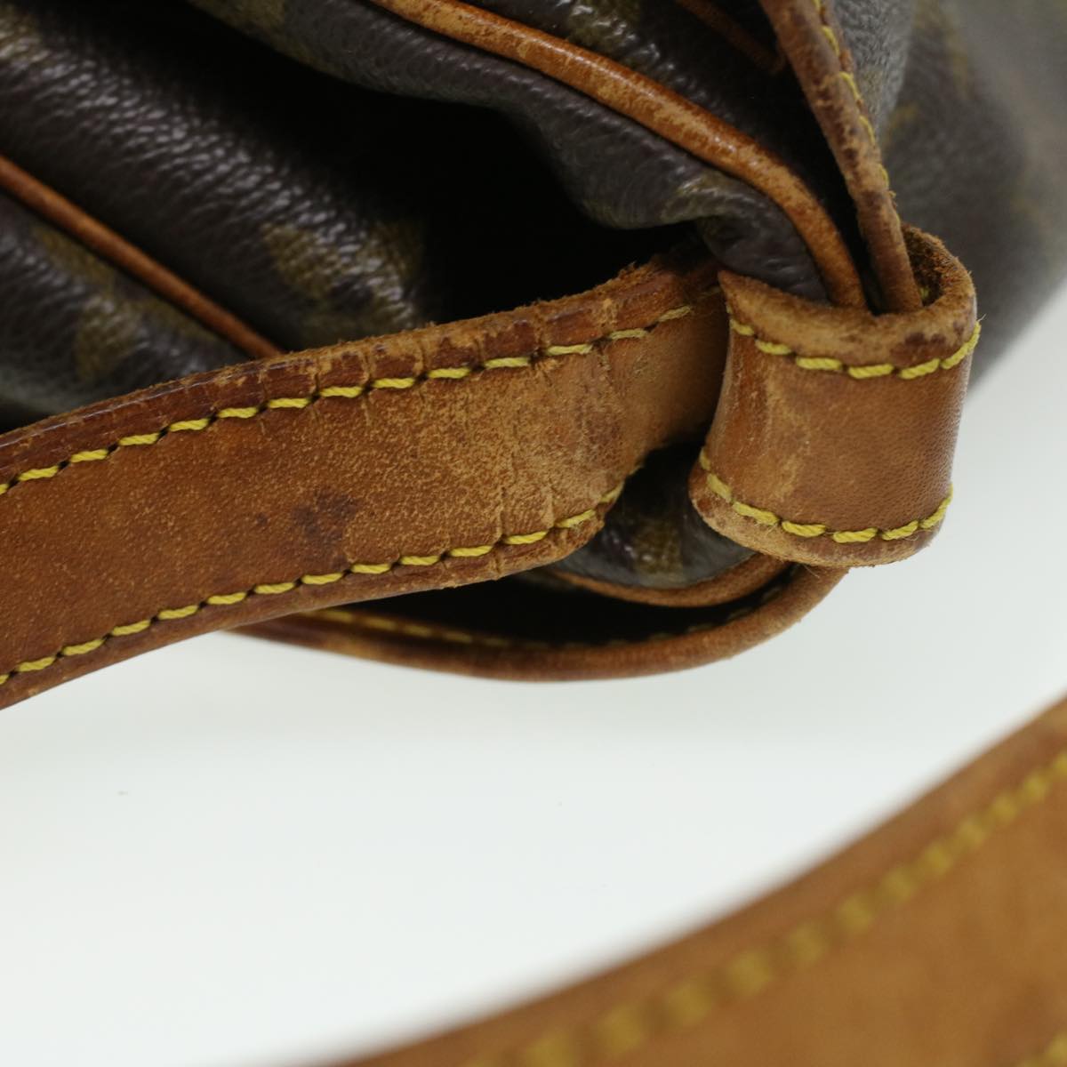 LOUIS VUITTON Monogram Saumur 30 Shoulder Bag M42256 LV 33016