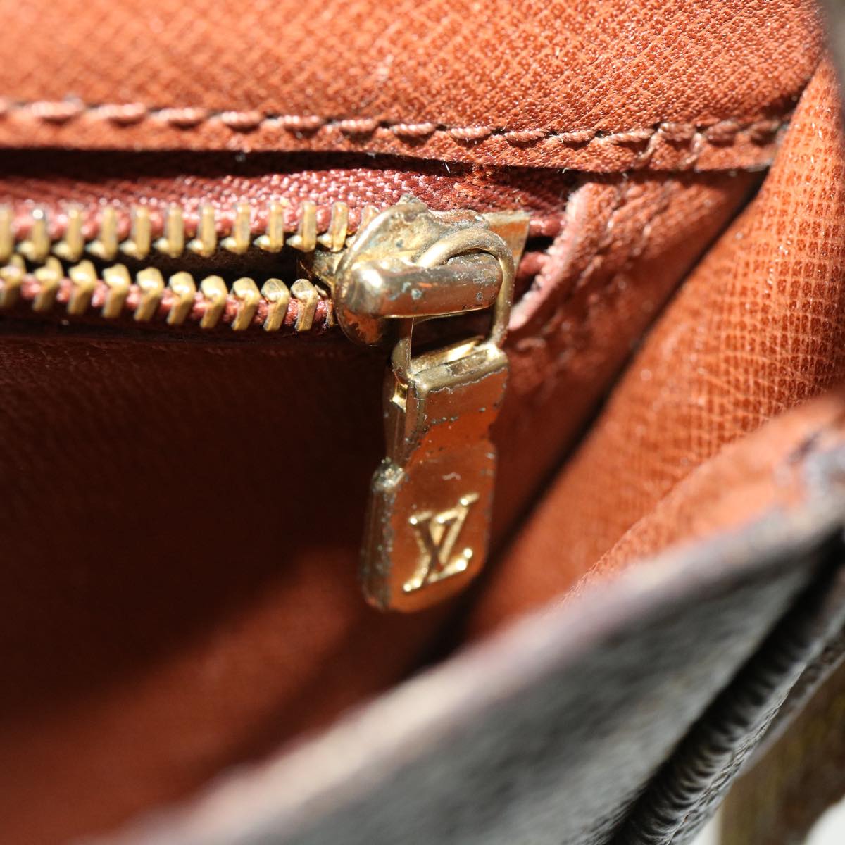 LOUIS VUITTON Monogram Saint Cloud MM Shoulder Bag M51243 LV 33039