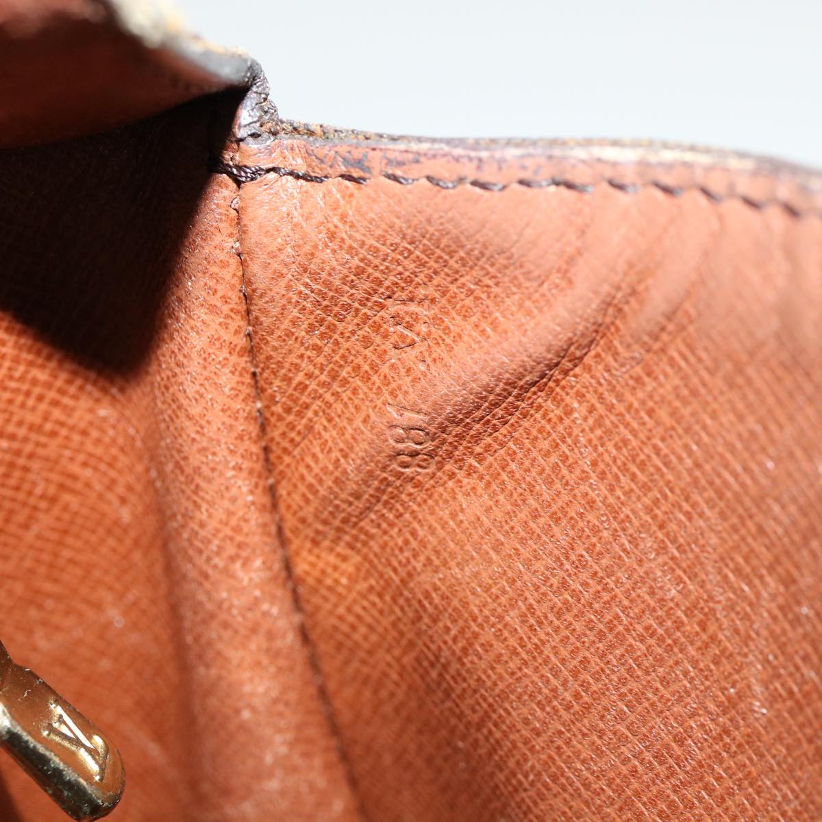 LOUIS VUITTON Monogram Saint Cloud MM Shoulder Bag M51243 LV 33039