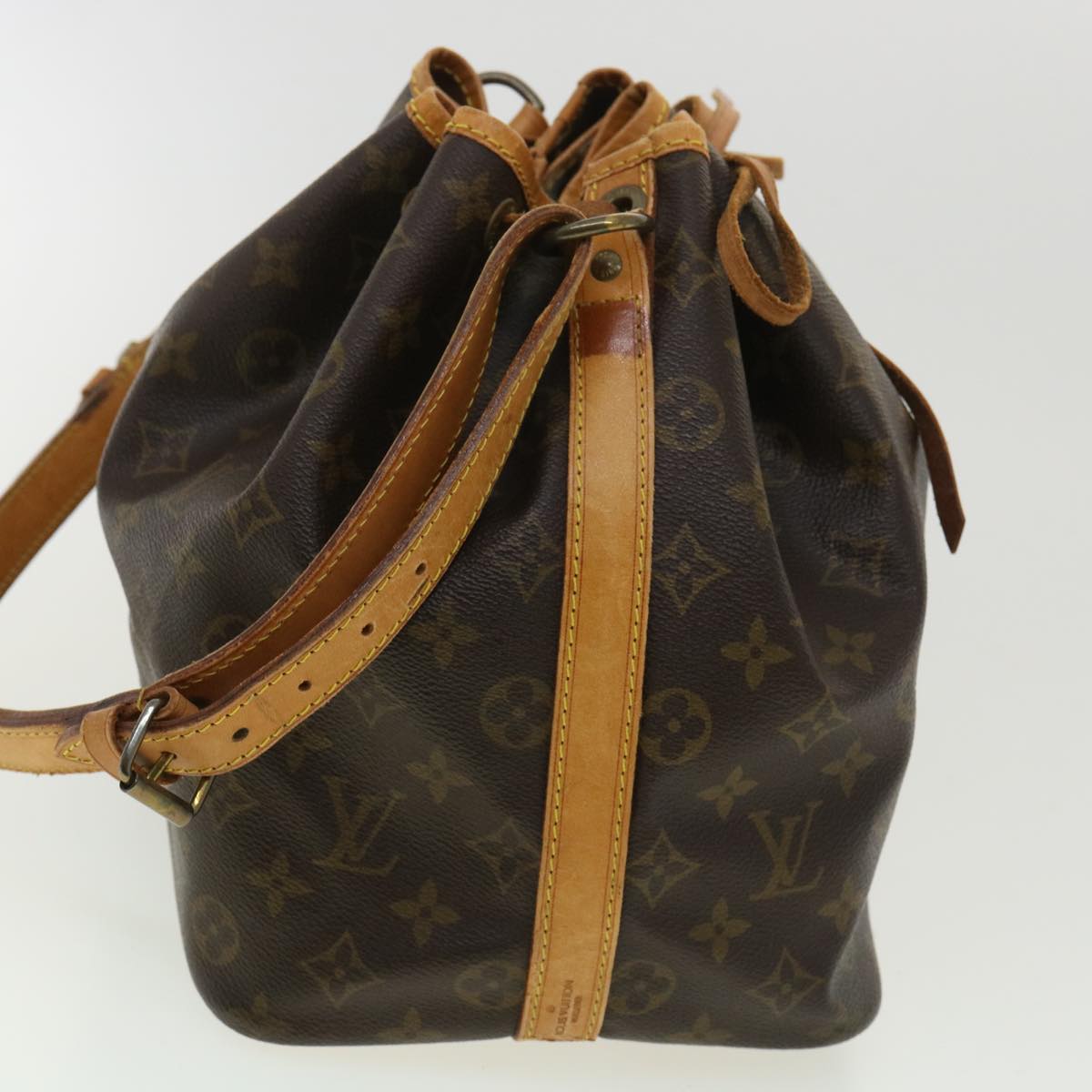 LOUIS VUITTON Monogram Petit Noe Shoulder Bag M42226 LV 33667