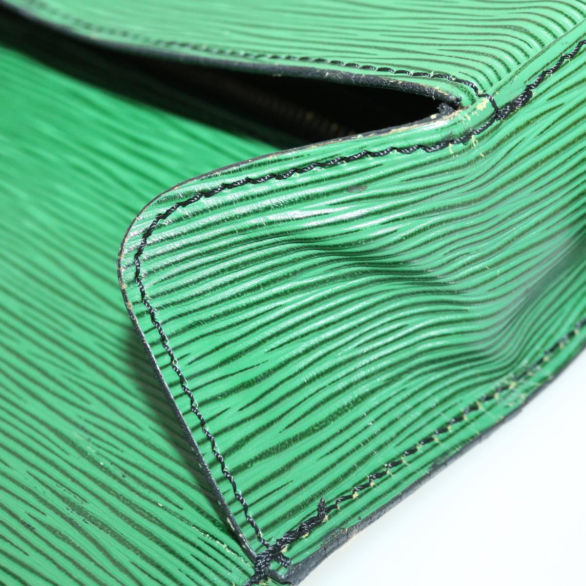 LOUIS VUITTON Epi Saint Cloud GM Shoulder Bag Green M52194 LV 33750