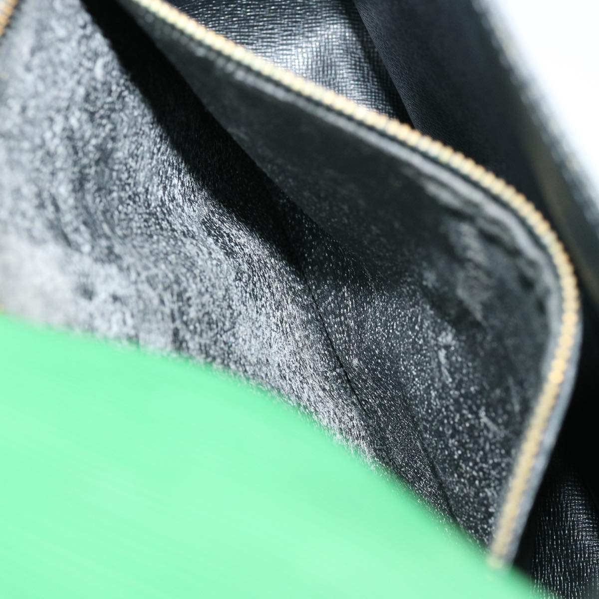 LOUIS VUITTON Epi Saint Cloud GM Shoulder Bag Green M52194 LV 33750