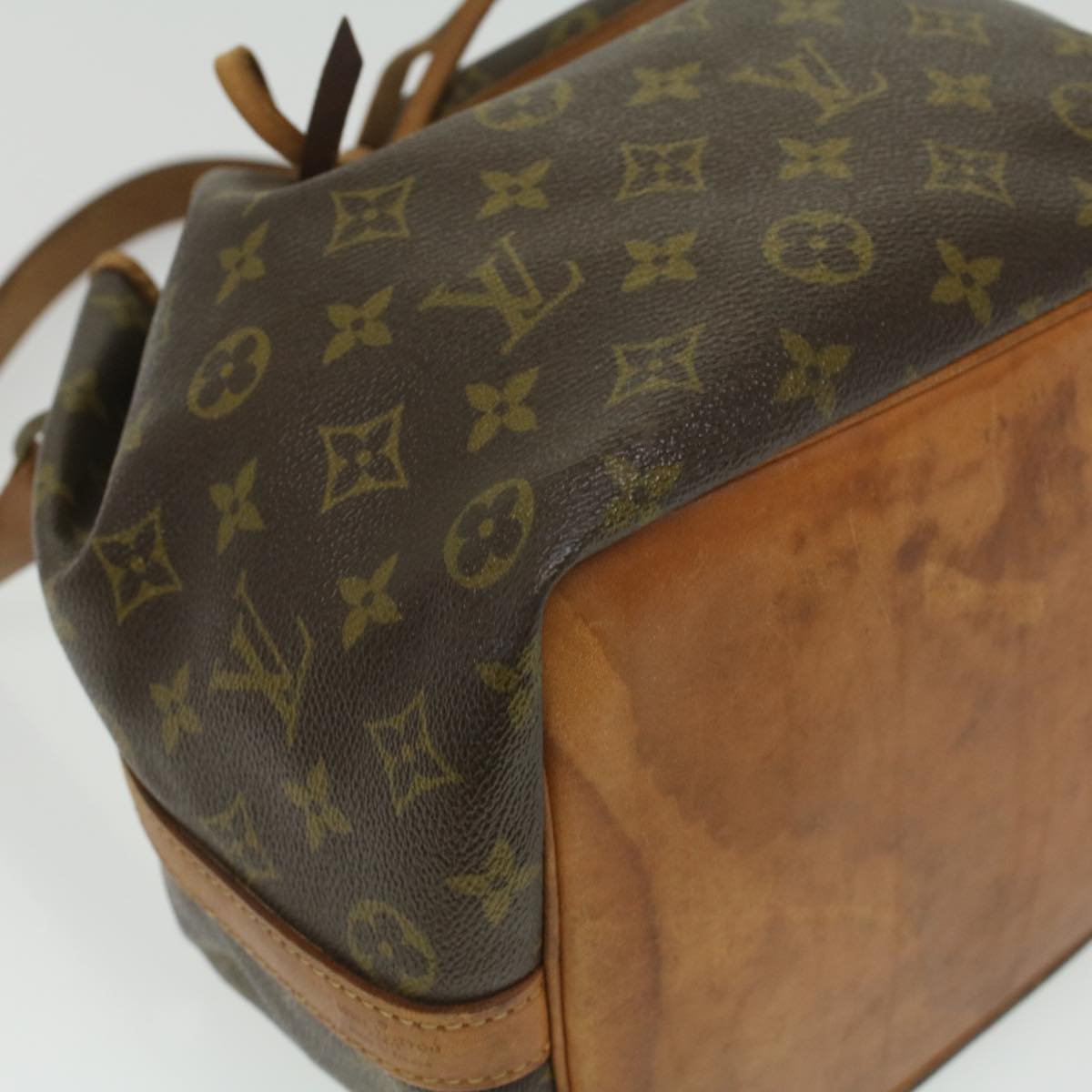 LOUIS VUITTON Monogram Petit Noe Shoulder Bag M42226 LV 33802