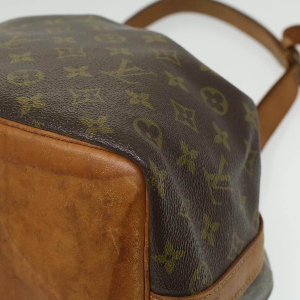 LOUIS VUITTON Monogram Petit Noe Shoulder Bag M42226 LV 33802