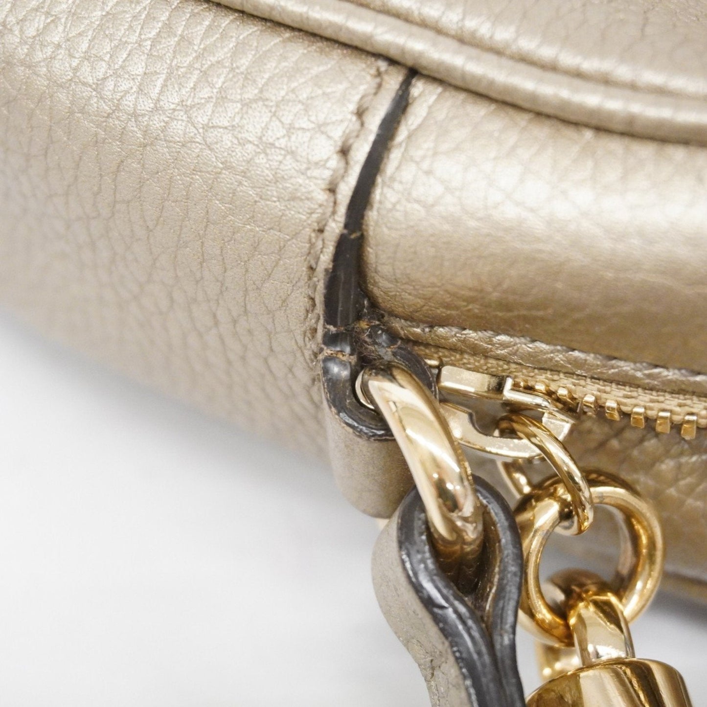 Gucci Soho  Leather Shoulder Bag ()