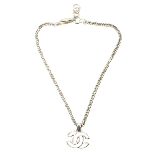 Luxury Chanel Vintage Silver Tone Chocker With "Cc"