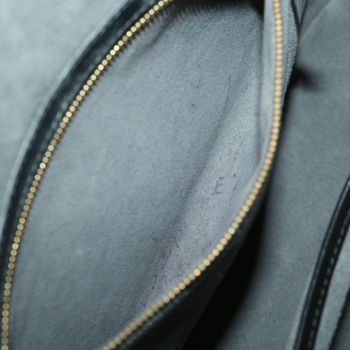 LOUIS VUITTON Epi Lussac Shoulder Bag Black M52282 LV 34006