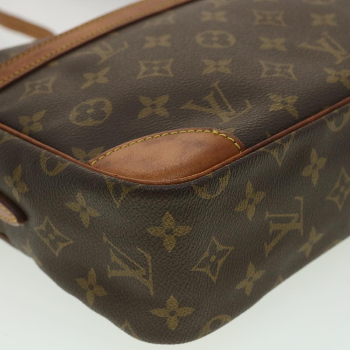 LOUIS VUITTON Monogram Trocadero 30 Shoulder Bag M51272 LV 34017