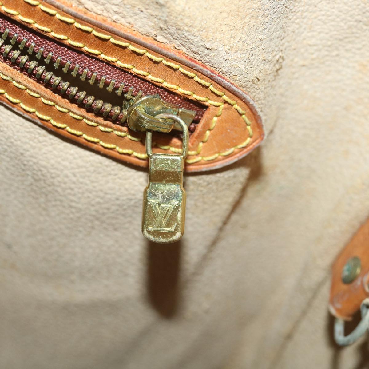 LOUIS VUITTON Monogram Bucket GM Shoulder Bag M42236 LV 34093