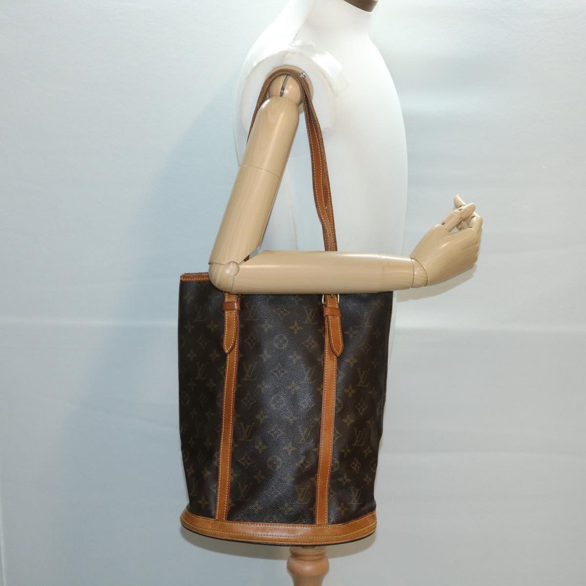 LOUIS VUITTON Monogram Bucket GM Shoulder Bag M42236 LV 34093