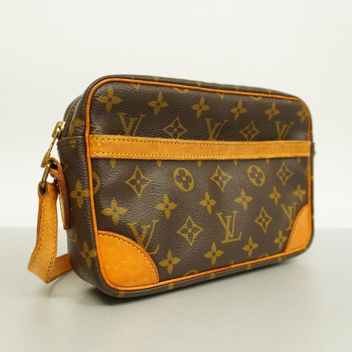 Louis Vuitton Trocadero 23  Canvas Shoulder Bag ()