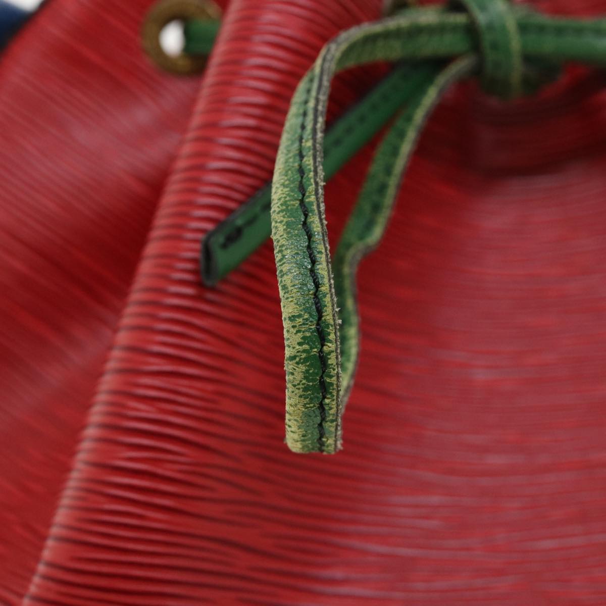 LOUIS VUITTON Epi Toriko color Noe Shoulder Bag Red Blue Green M44084 34330