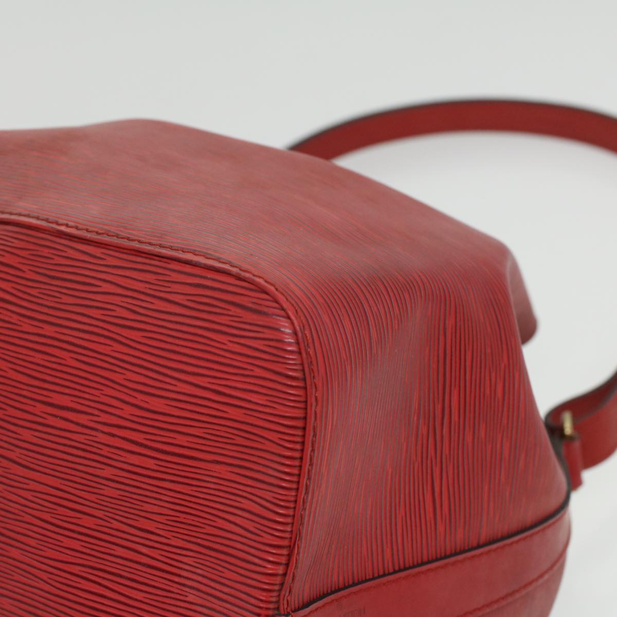 LOUIS VUITTON Epi Petit Noe Shoulder Bag Red M44107 LV 34381