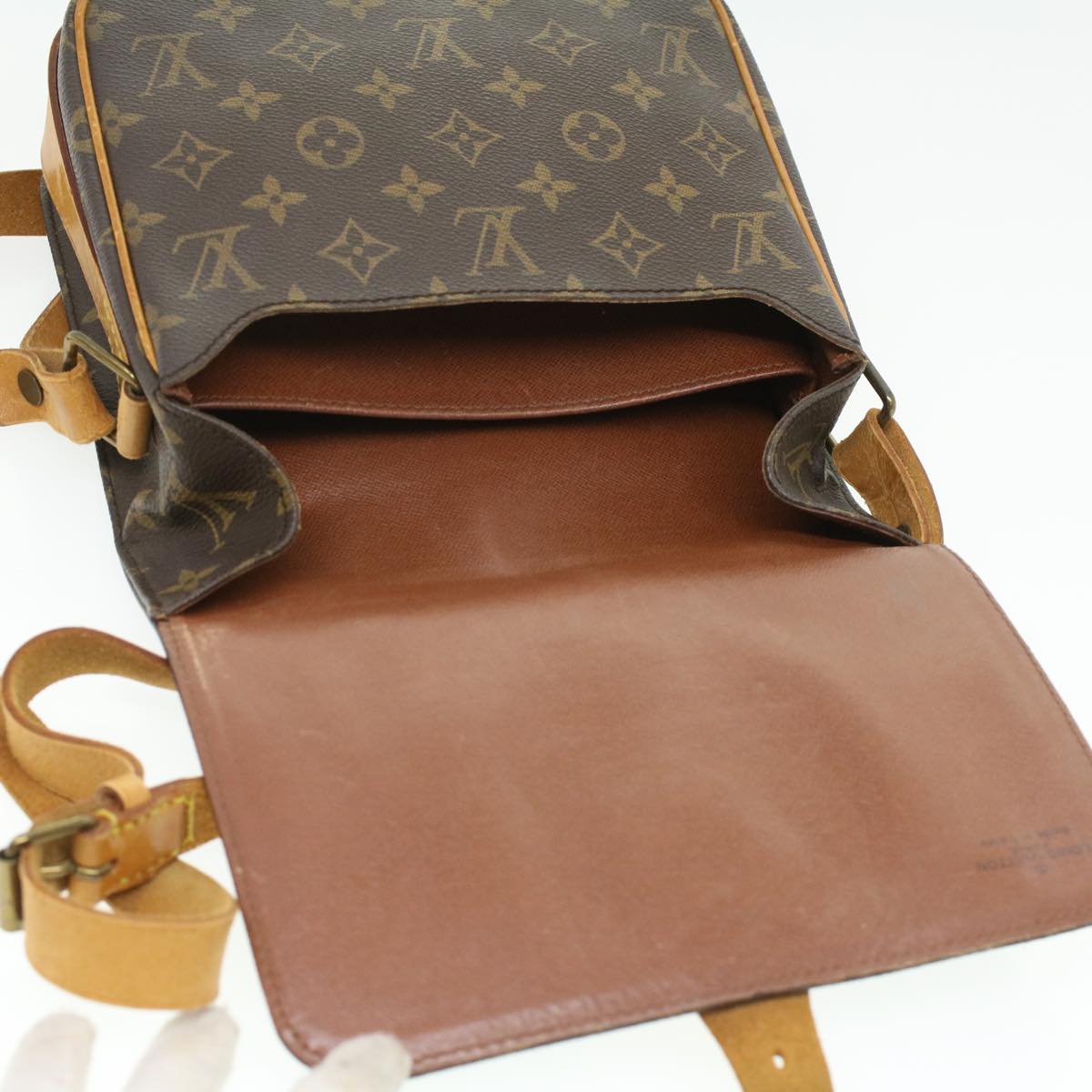 LOUIS VUITTON Monogram Cartouchiere MM Shoulder Bag M51253 LV 34411