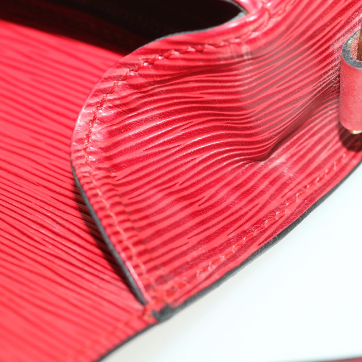 LOUIS VUITTON Epi Saint Cloud GM Shoulder Bag Red M52197 LV 34556