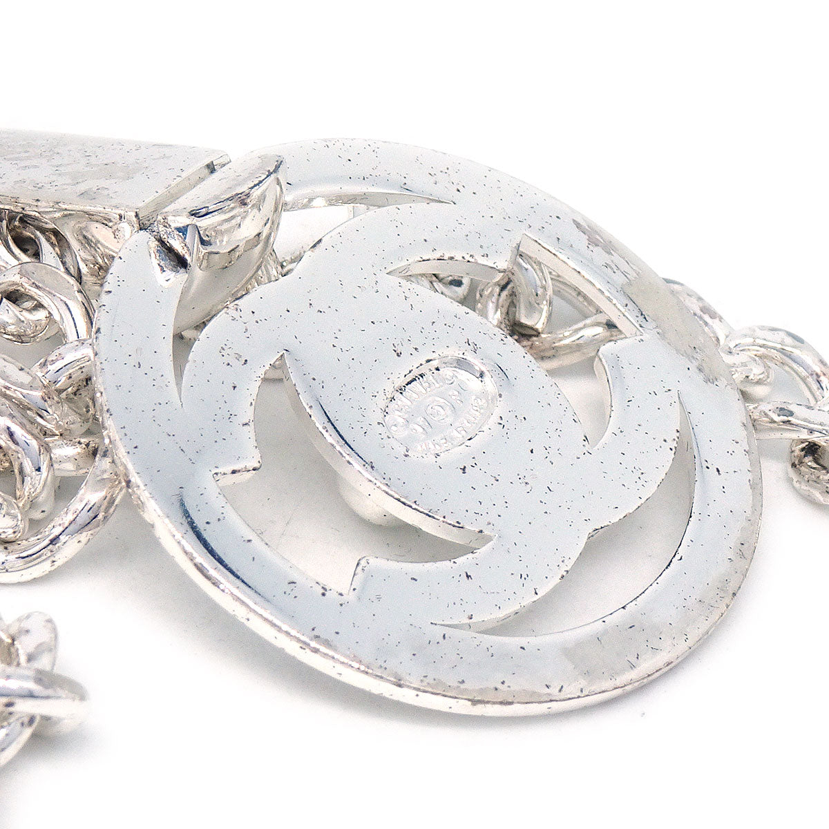 Luxury Chanel 1997 CC Turnlock Silver Chain Pendant Necklace 97P