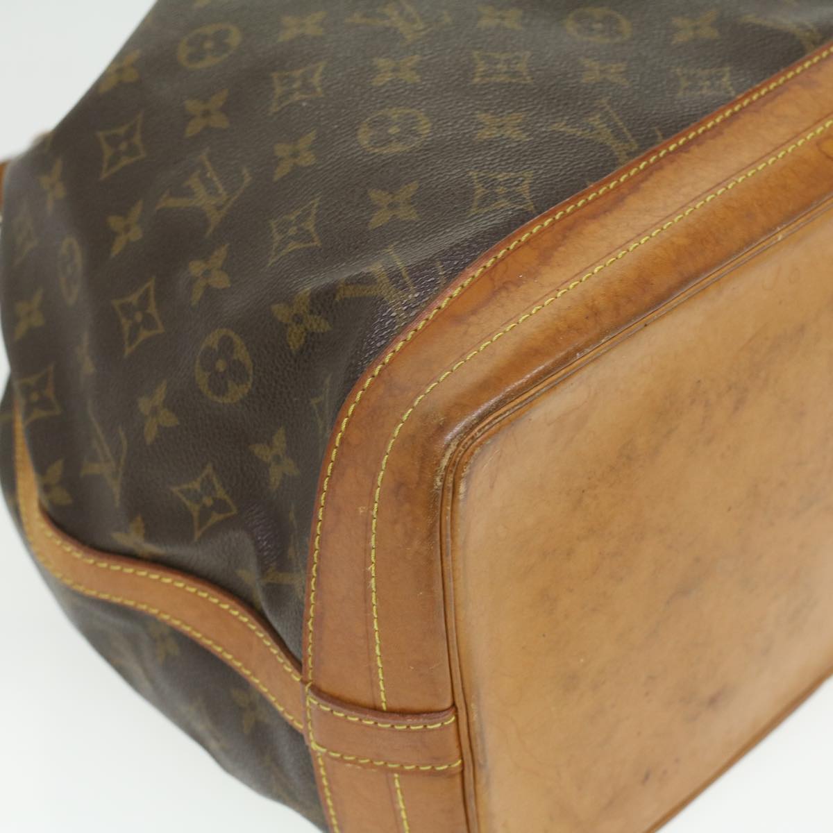 LOUIS VUITTON Monogram Noe Shoulder Bag M42224 LV 35303