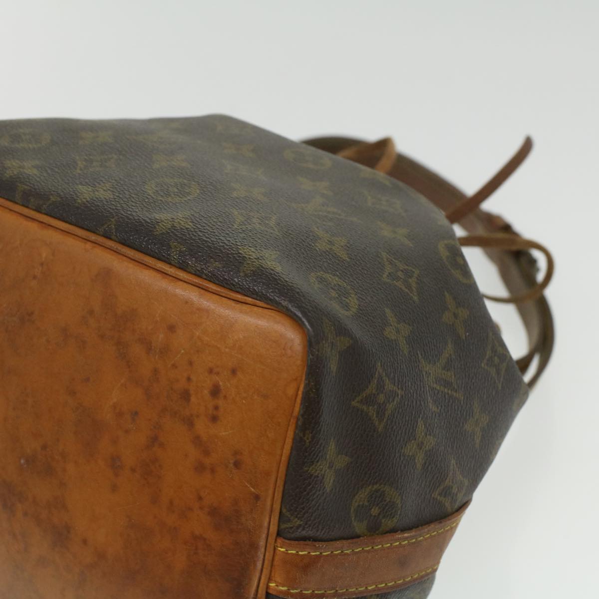 LOUIS VUITTON Monogram Petit Noe Shoulder Bag M42226 LV 35431