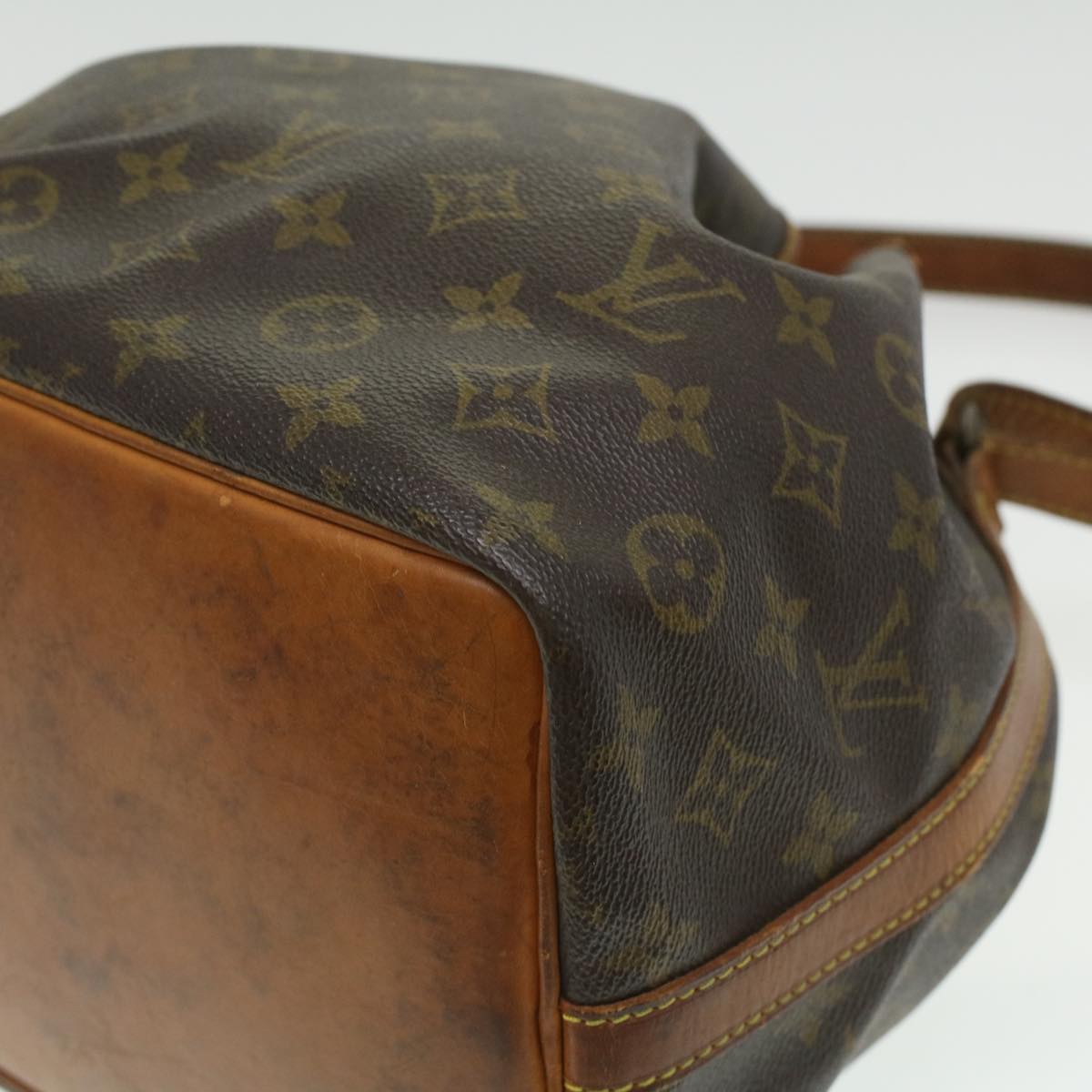 LOUIS VUITTON Monogram Petit Noe Shoulder Bag M42226 LV 35431