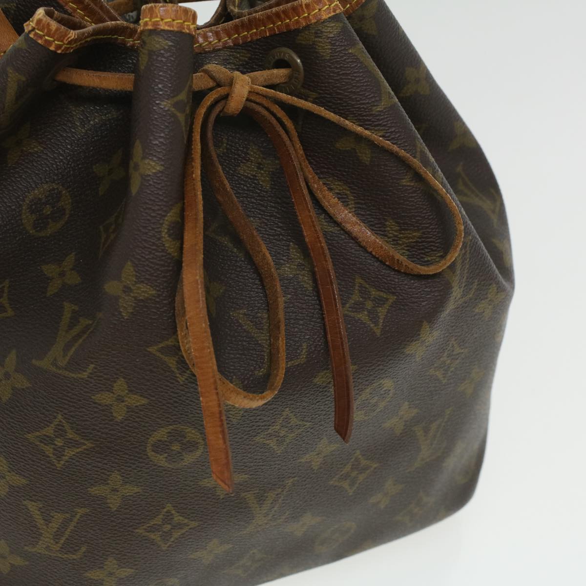 LOUIS VUITTON Monogram Petit Noe Shoulder Bag M42226 LV 35431