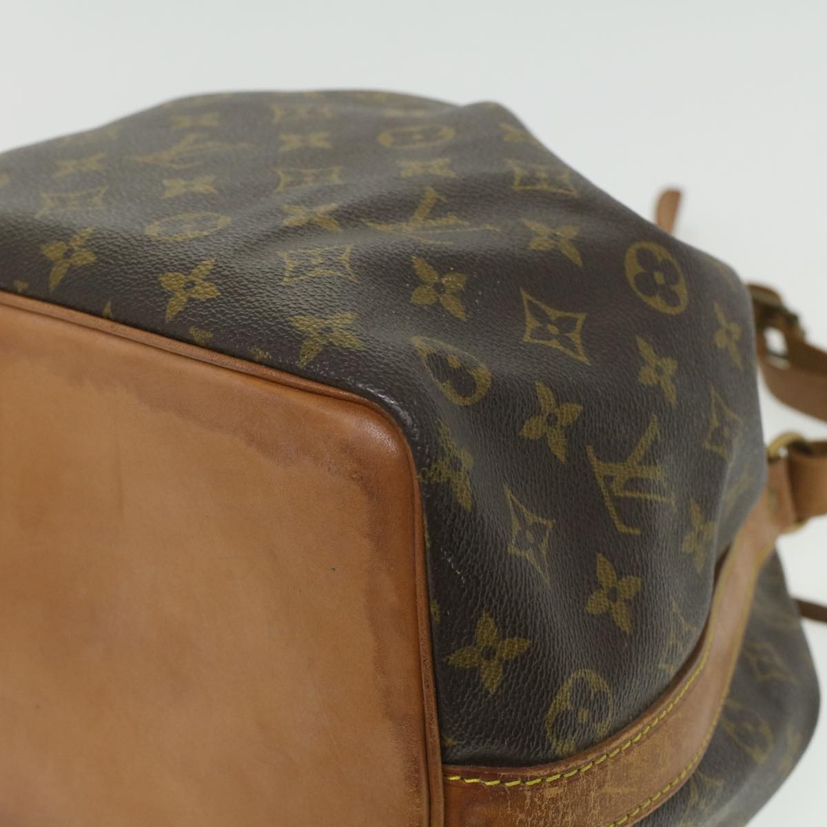 LOUIS VUITTON Monogram Petit Noe Shoulder Bag M42226 LV 35800