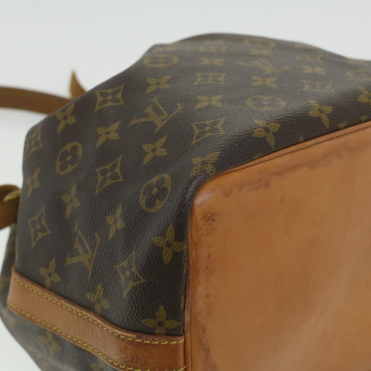 LOUIS VUITTON Monogram Petit Noe Shoulder Bag M42226 LV 35800
