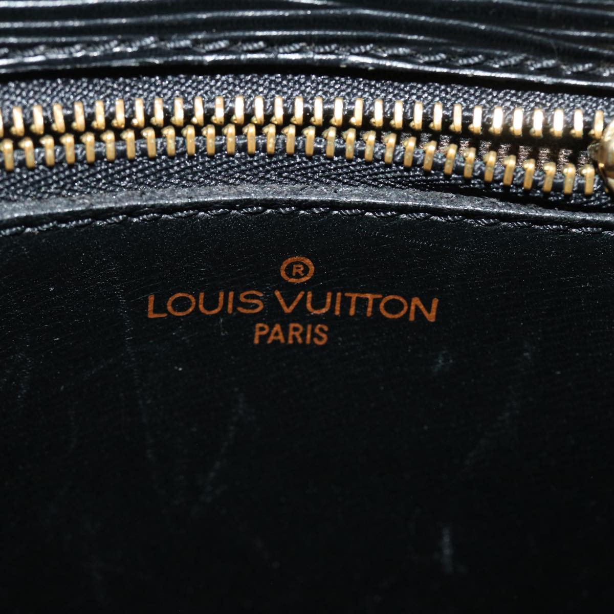 LOUIS VUITTON Epi Saint Cloud GM Shoulder Bag Black M52192 LV 35918