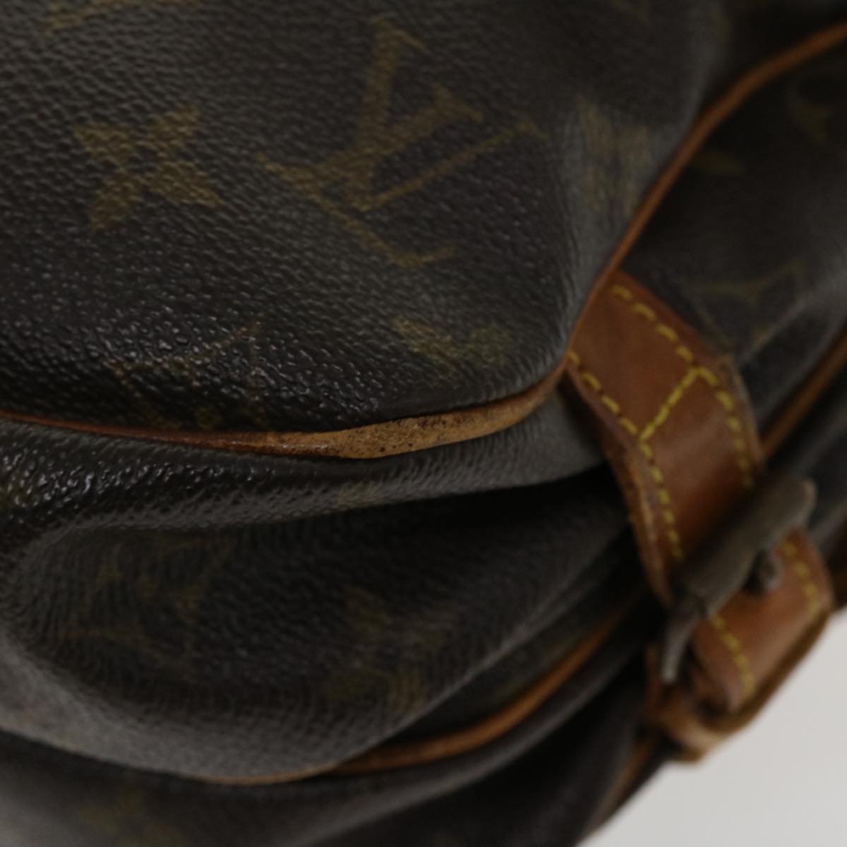 LOUIS VUITTON Monogram Saumur 30 Shoulder Bag M42256 LV 35928