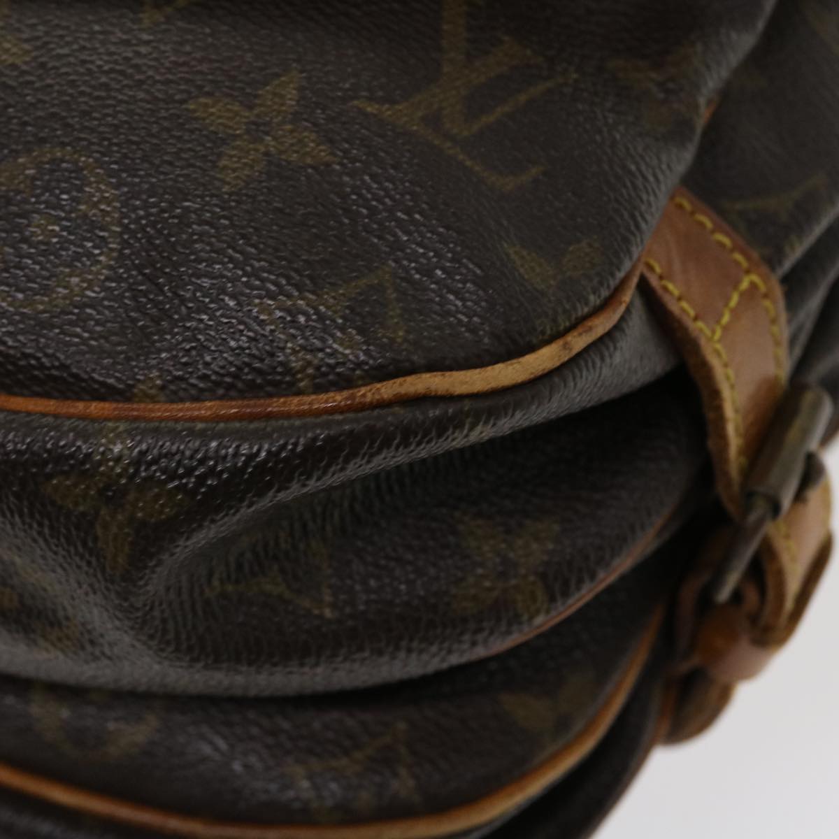 LOUIS VUITTON Monogram Saumur 30 Shoulder Bag M42256 LV 35928