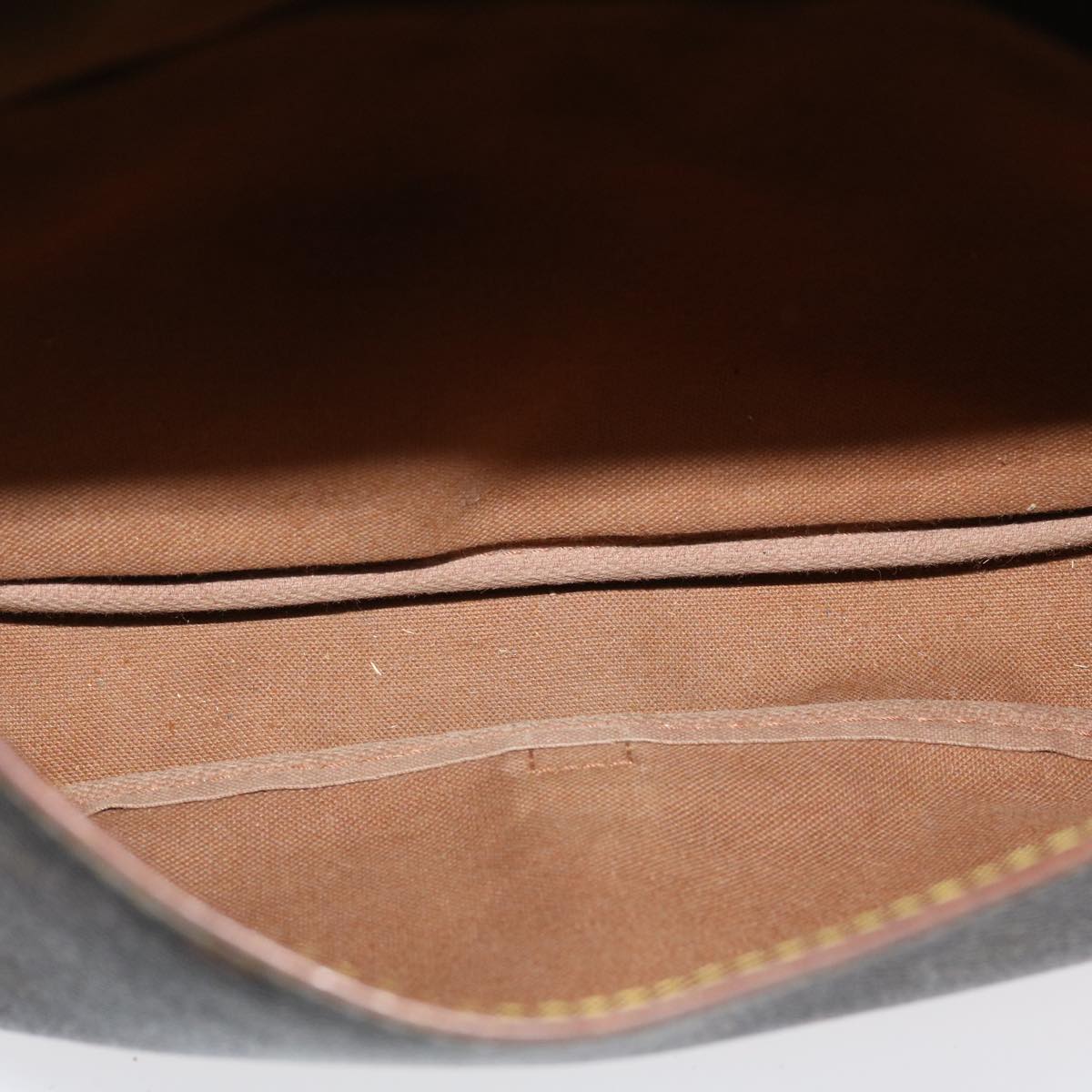 LOUIS VUITTON Monogram Saumur 30 Shoulder Bag M42256 LV 35928