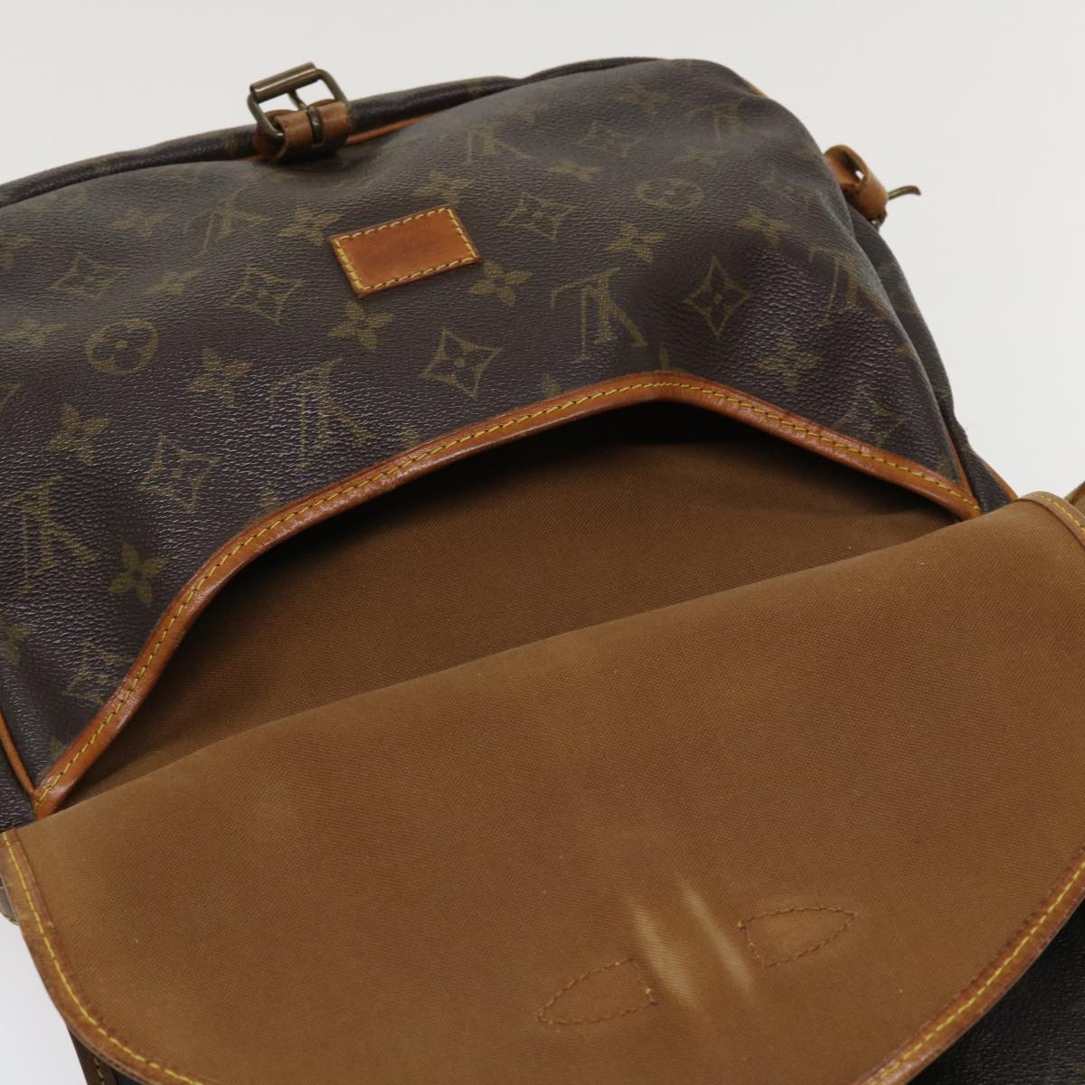 LOUIS VUITTON Monogram Saumur 30 Shoulder Bag M42256 LV 35928