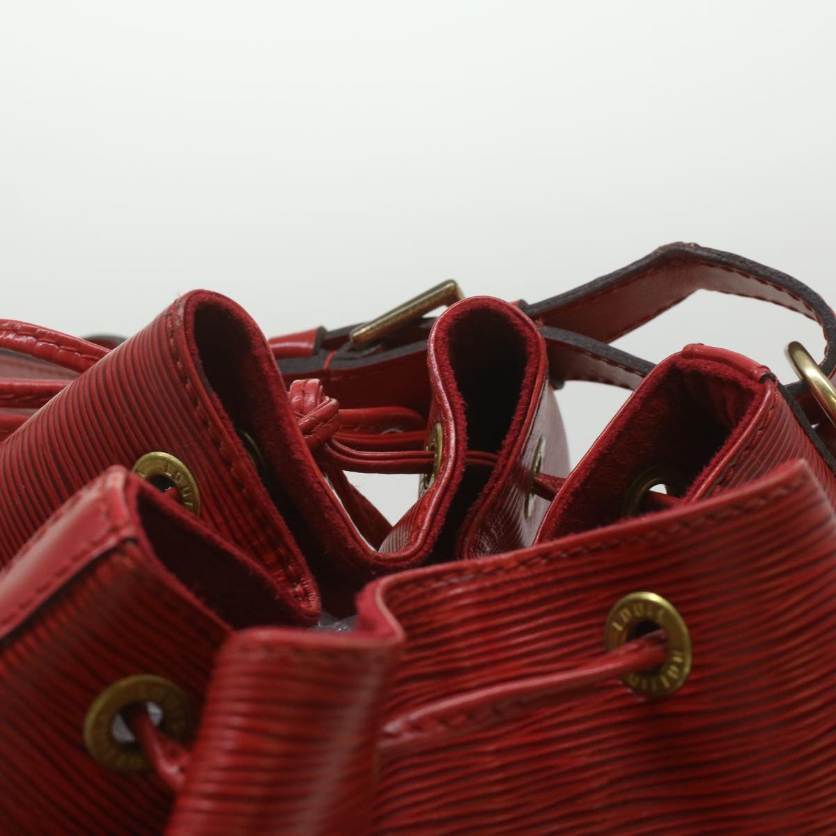LOUIS VUITTON Epi Petit Noe Shoulder Bag Red M44107 LV 35982