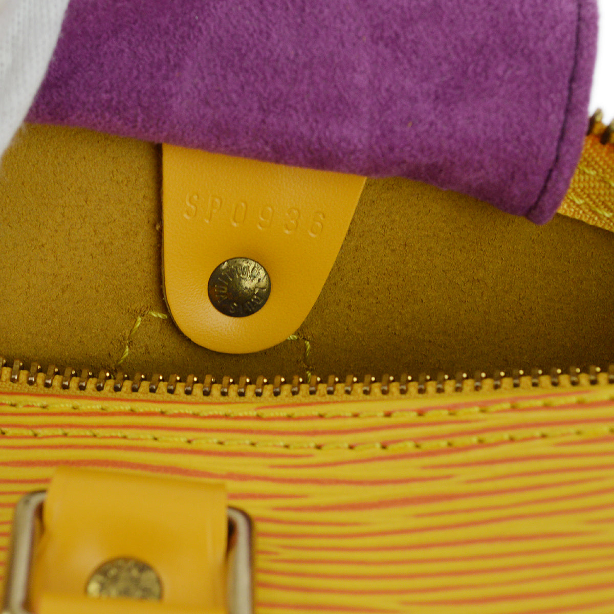 Louis Vuitton 1996 Yellow Epi Speedy 25 Handbag M43019
