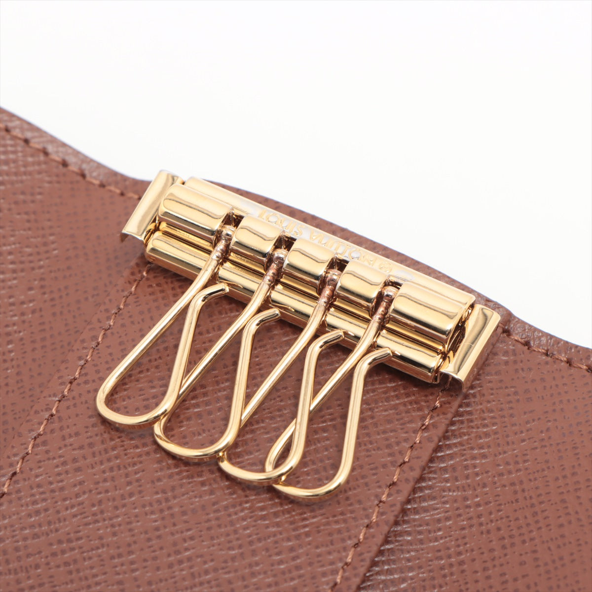 Louis Vuitton Monogram Multicell 4 M69517 Brown Keycase  Reaction