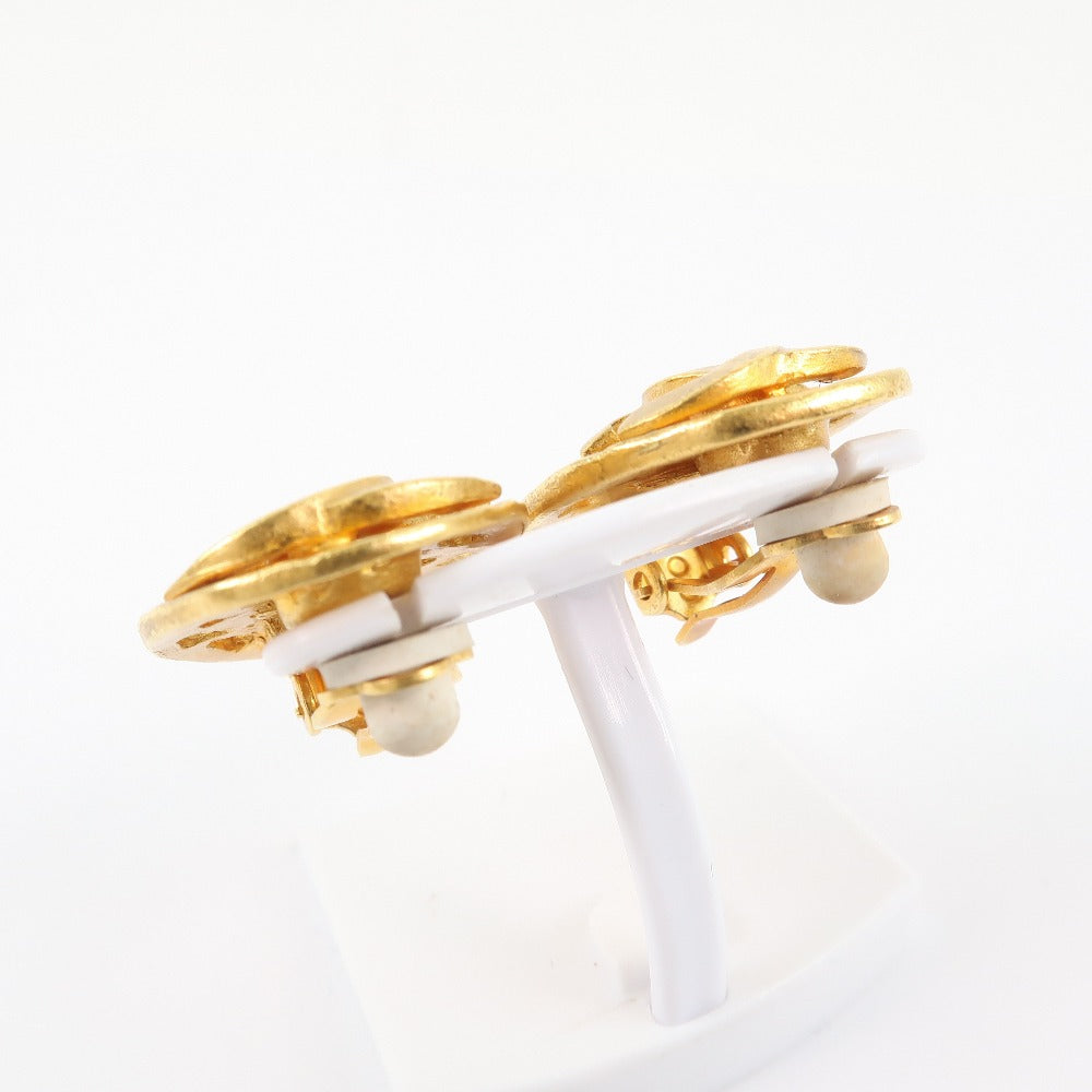 Chanel Gold Plated Vintage Earrings 95A