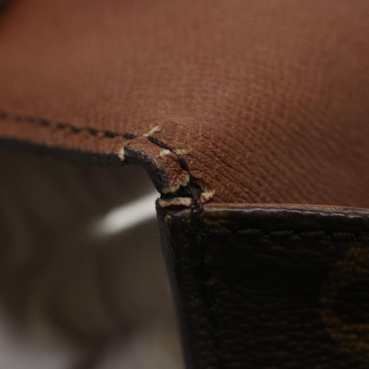 LOUIS VUITTON Monogram Saint Cloud MM Shoulder Bag M51243 LV 36046